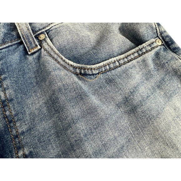 Chico's Boyfriend Ankle Jeans  Size 8r (1) Light Wash Stretch Denim  Boho Casual - Picture 9 of 13